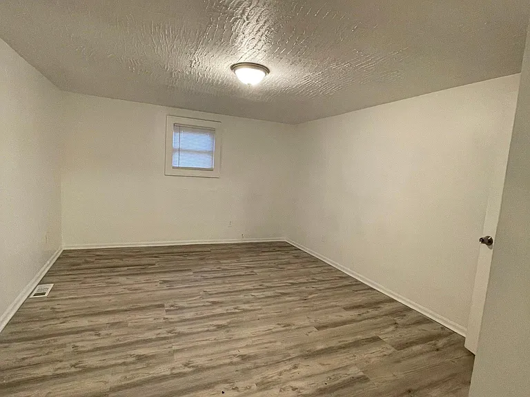 310 Prospect St — Photo 11