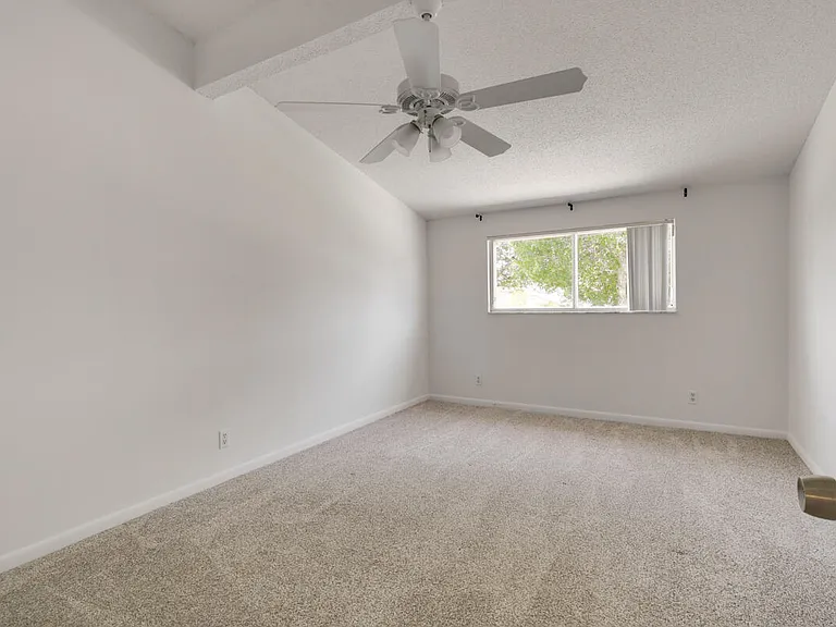 324 Maplecrest Cir — Photo 26