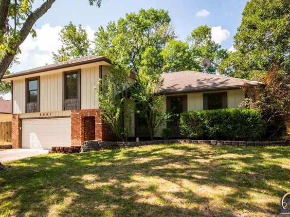 2801 SW Ashworth Pl, Topeka, KS 66614
