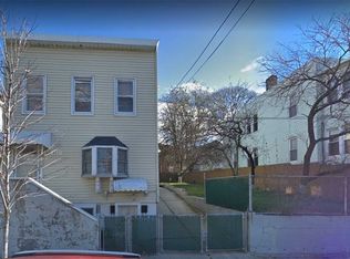 2233 123rd St, Flushing, NY 11356