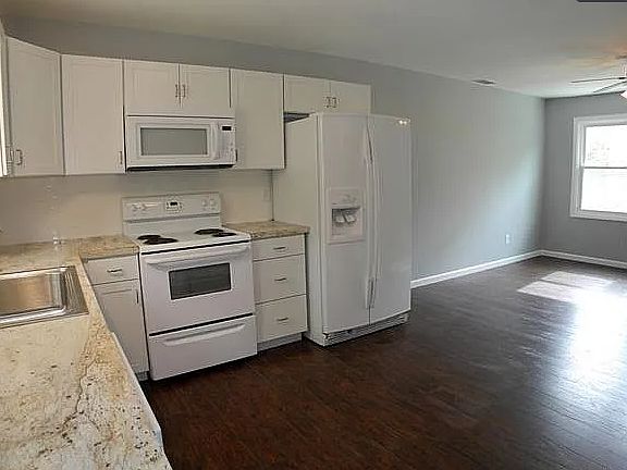 5th image of 541 Lawndale Ln