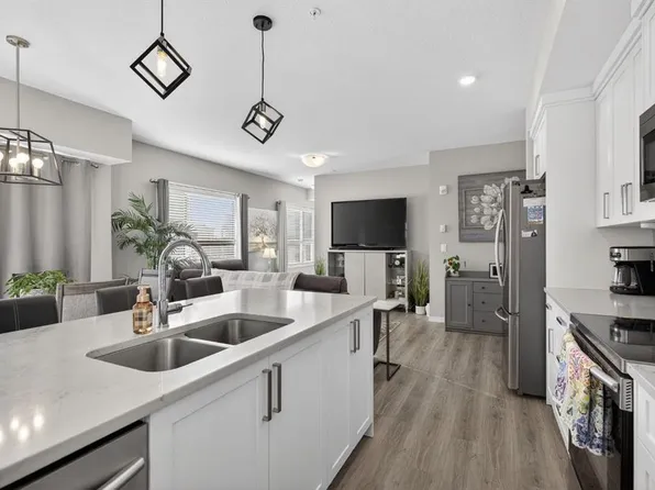 4150 S Seton Dr SE #204, Calgary, AB T3M 3C7