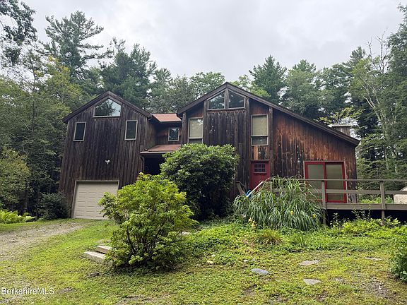 4th image of 4 Plantain Pond Rd