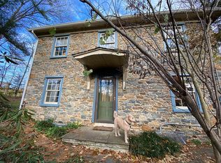 865 Stouts Valley Rd, Riegelsville, PA 18077