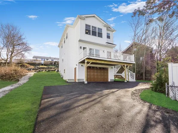 144 Bailey St, Fall River, MA 02724