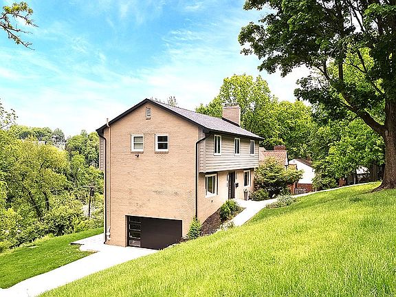 2nd image of 736 Pinetree Rd