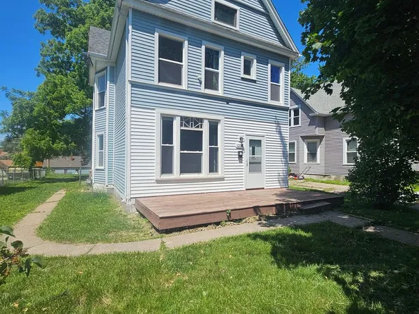 1218 Brown St, Davenport, IA 52804