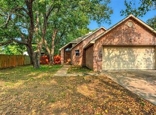 1419 E Odneal St, Sherman, TX 75090