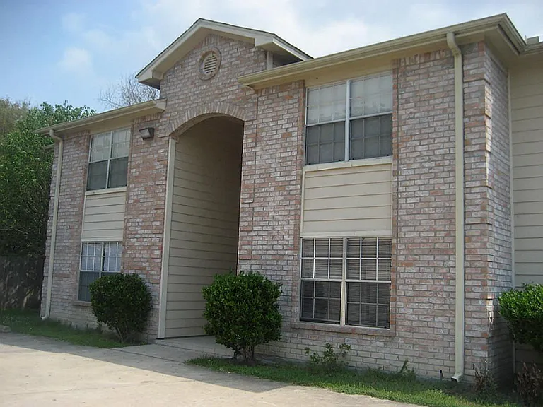 10112 Emerald Glen Dr #C — Photo 1