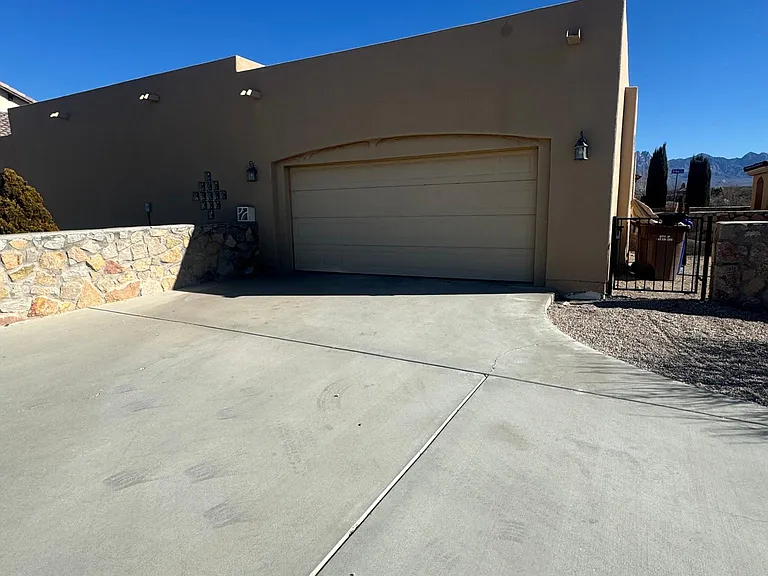 4337 Tewa Ct — Photo 2