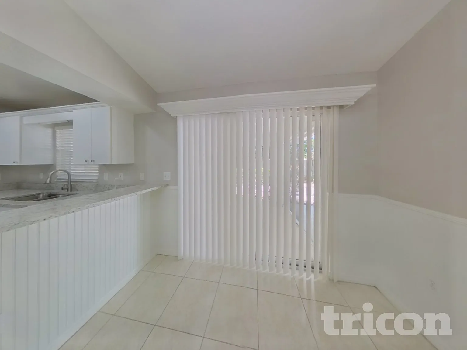 4614 Breezy Pines Blvd Sarasota FL — Photo 4