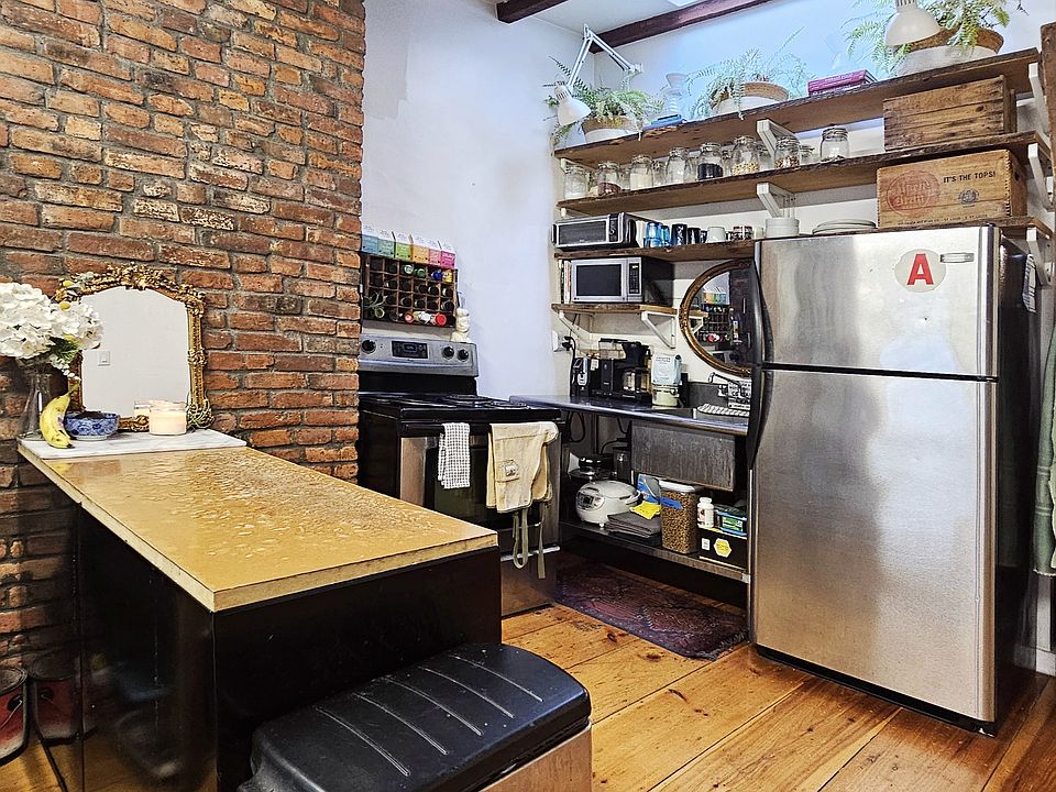 1st image of 527 Nostrand Ave #4