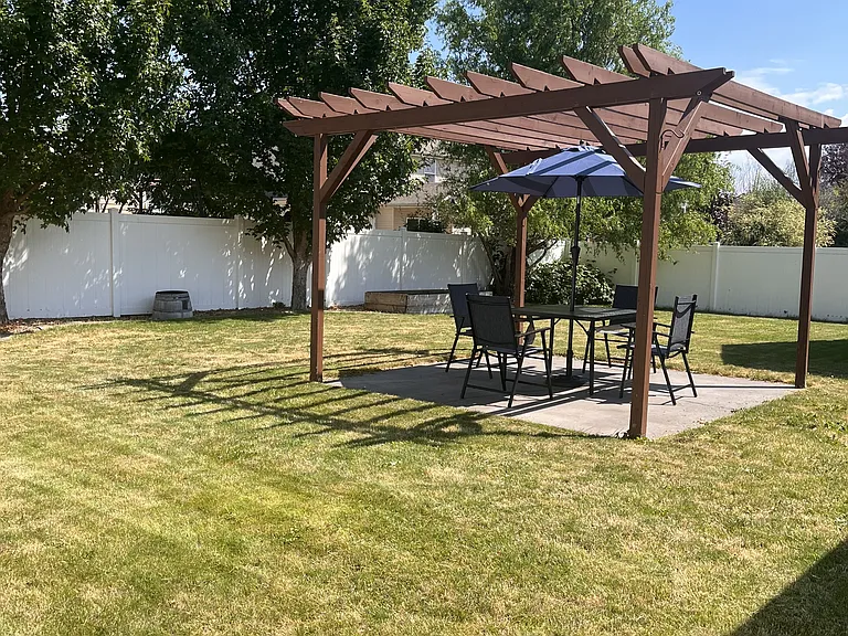 2911 W Cranberry Ave — Photo 24