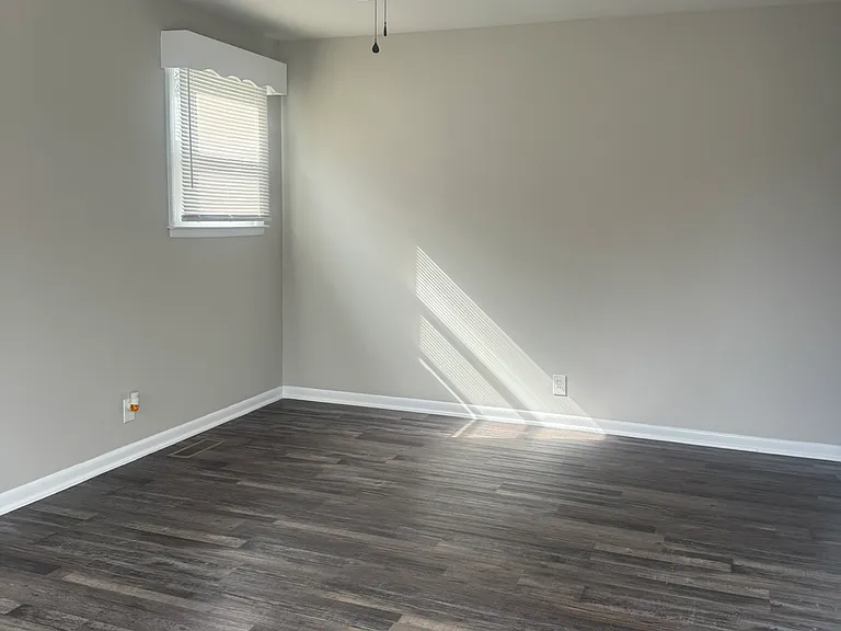 671 Shelton Ct — Photo 11