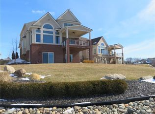 10762 Waterfall Ct, South Lyon, MI 48178