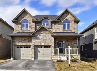 8 Vic Chambers Pl, Brant, ON N3L0E7
