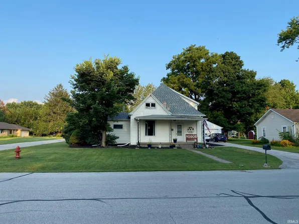 200 N Park Ave, Fowler, IN 47944