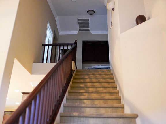 5th image of 3329 Verdeca Way