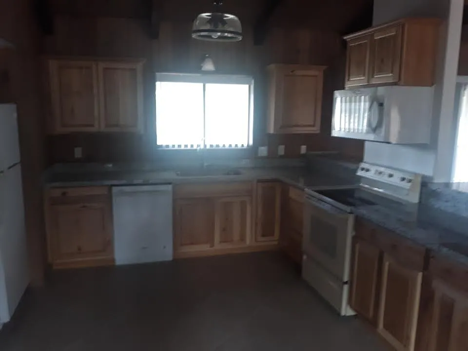 2 bed, 1261 sqft, $1,600 — Photo 3