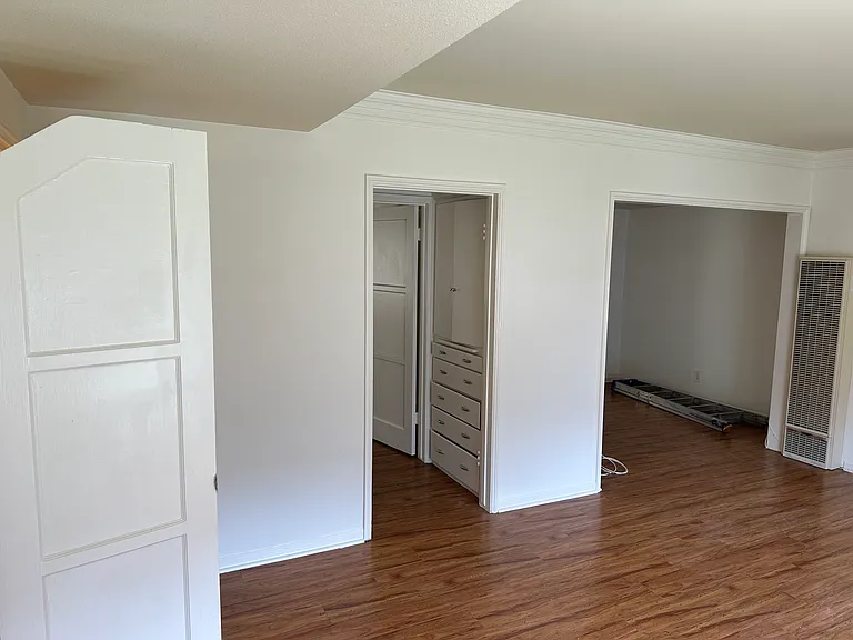 129 Claremont Ave — Photo 5