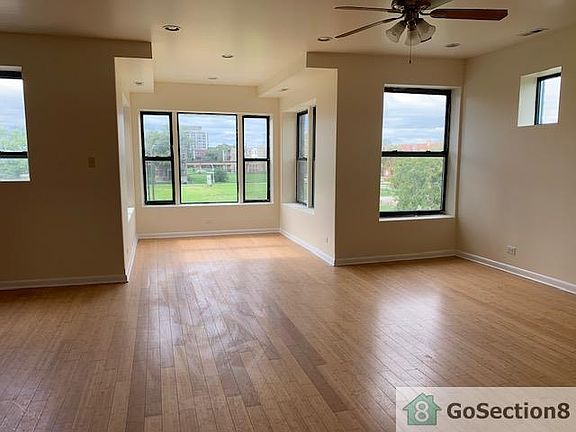 2nd image of 6019 S King Dr