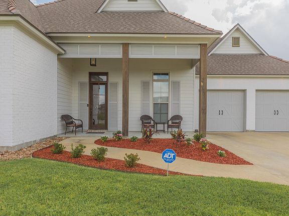 2nd image of 104 Peaceful Hollow Ln