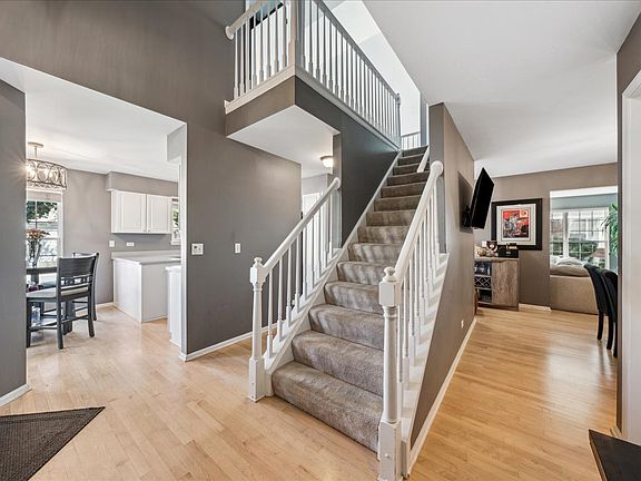 3rd image of 630 Citadel Dr