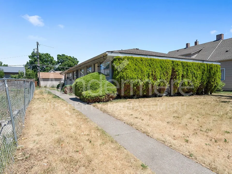 816 W Cleveland Ave