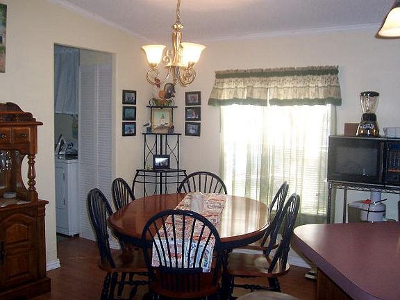 2nd image of 616 Pine Ave