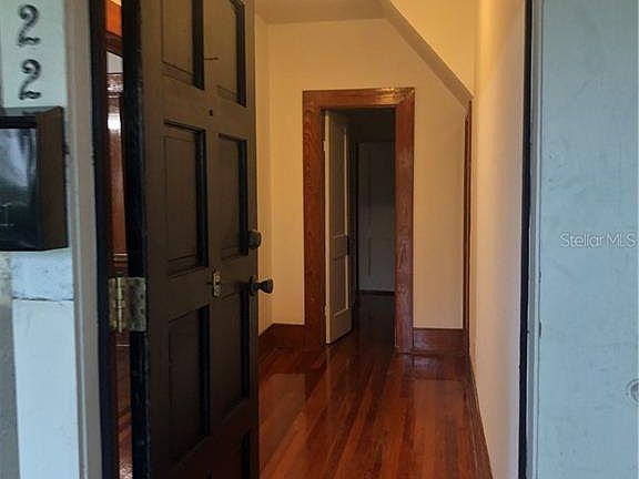 3rd image of 622 E Anderson St