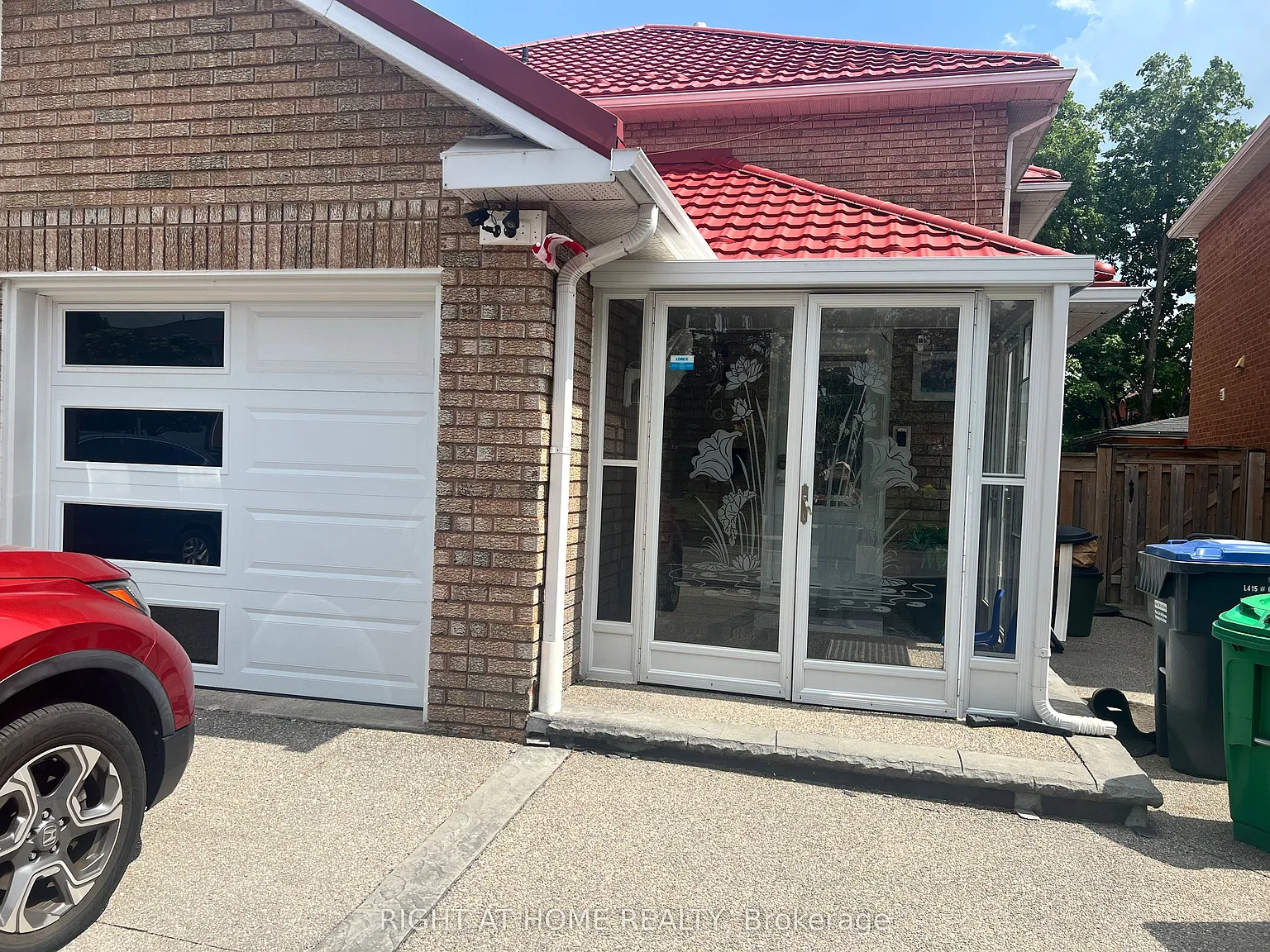 2 bed, $2,000 — Photo 2