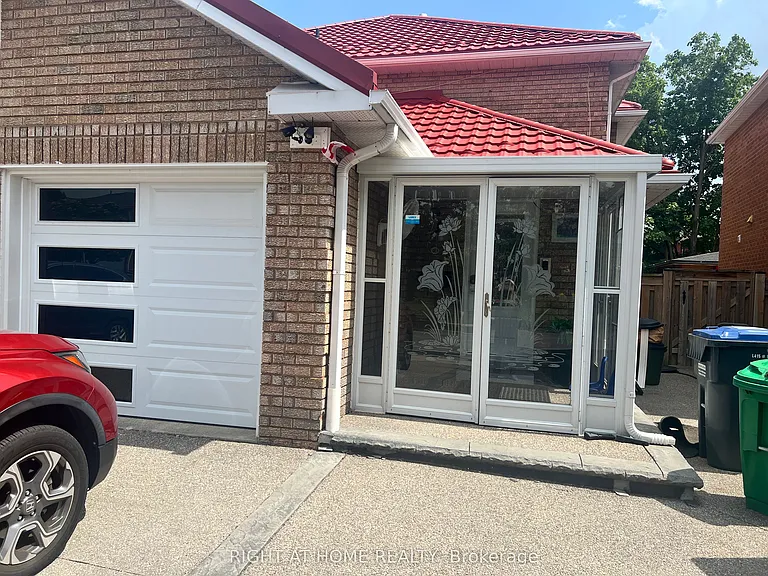 272 Nahani Way #BASEMENT — Photo 2