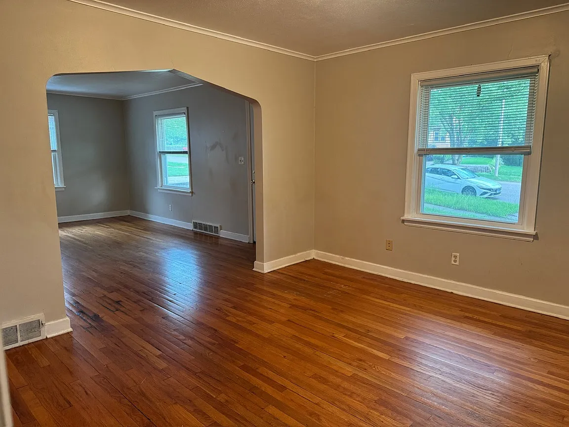 3318 Carolina Avenue - 1 — Photo 3