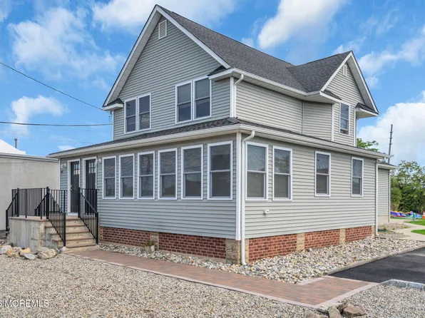 48 Flint Rd #B, Toms River, NJ 08757