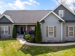 2827 Williams Bend Rd, Knoxville, TN 37932