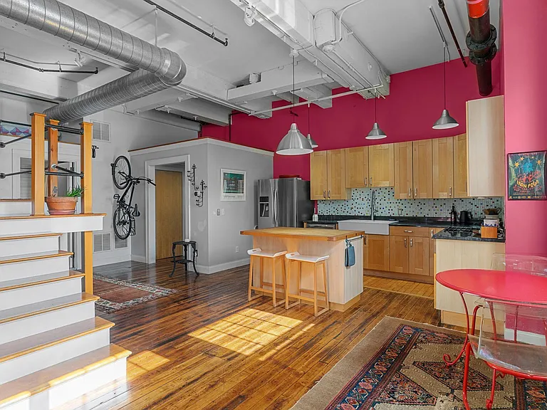 532 Kinsley Ave #110 — Photo 17