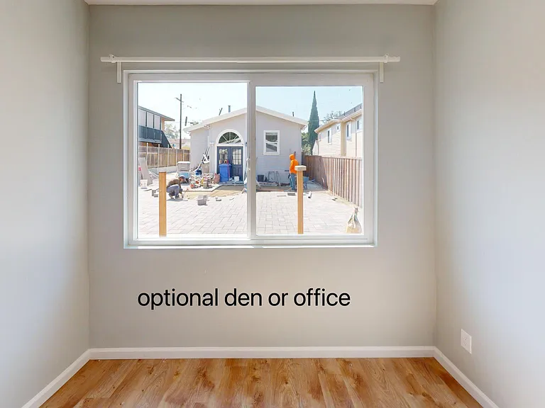 1047 Eugene Ave #2 — Photo 4