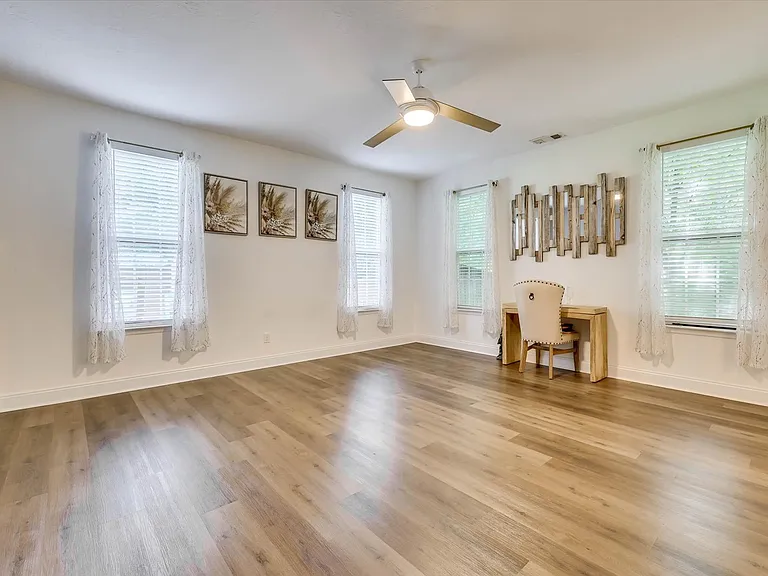 5028 Canterbury Farms Pkwy — Photo 13