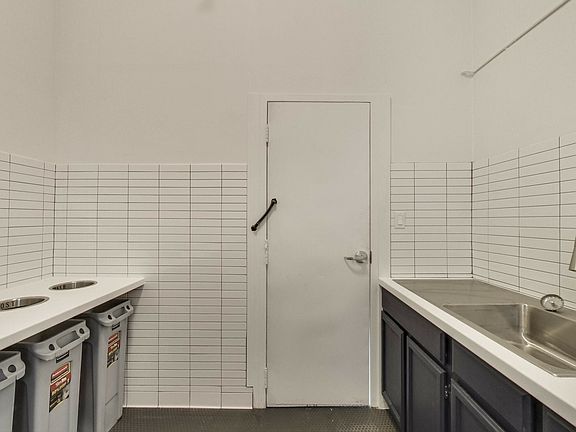 4th image of 700 Kearny St #1