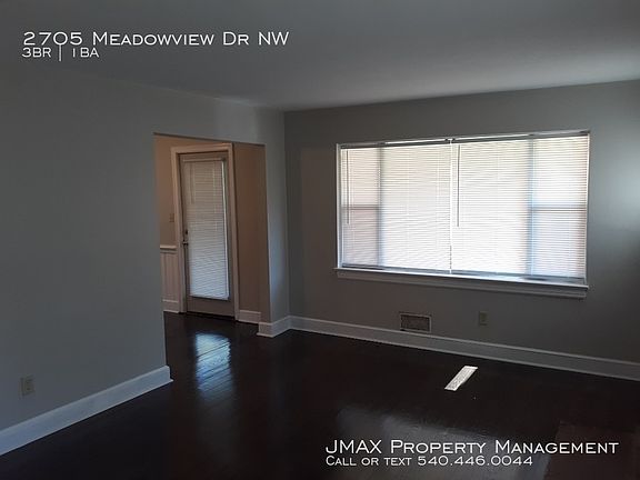 3rd image of 2705 Meadowview Dr NW