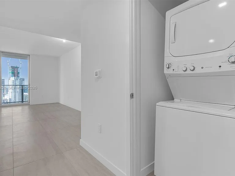 77 SE 5th St #Penthouse 03 — Photo 17