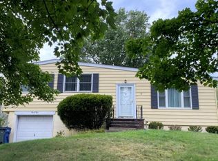 35 Glenwood Rd, Fanwood, NJ 07023