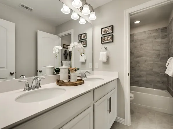 831 Garner Dr, Fate, TX 75087