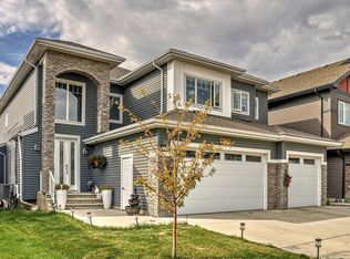 4104 8th St NW, Edmonton, AB T6T0T3