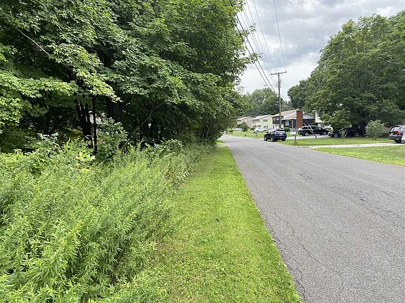 5th image of 14 Hillman Dr