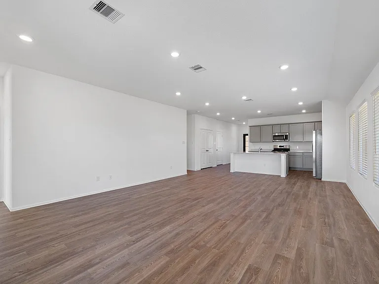 5010 Lavaridge Dr — Photo 10