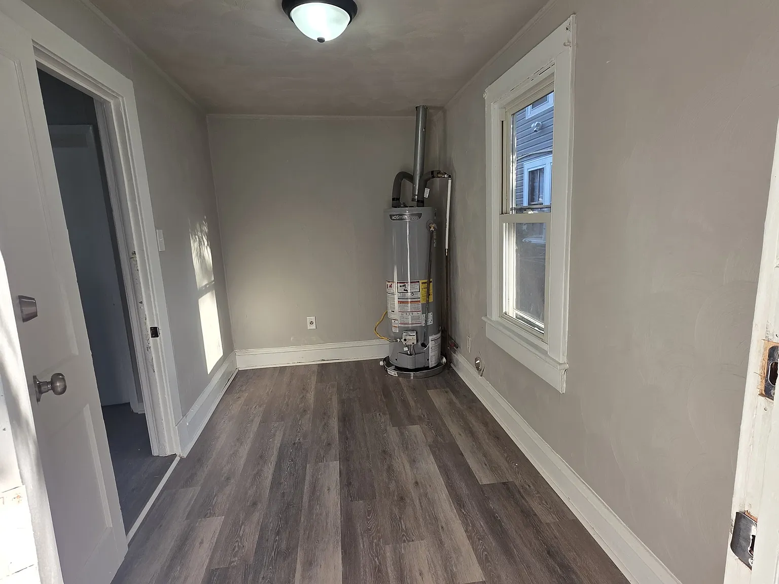 2 bed, 946 sqft, $1,435 — Photo 3