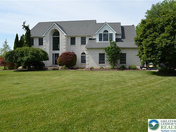 3rd image of 860 Newlins Rd E