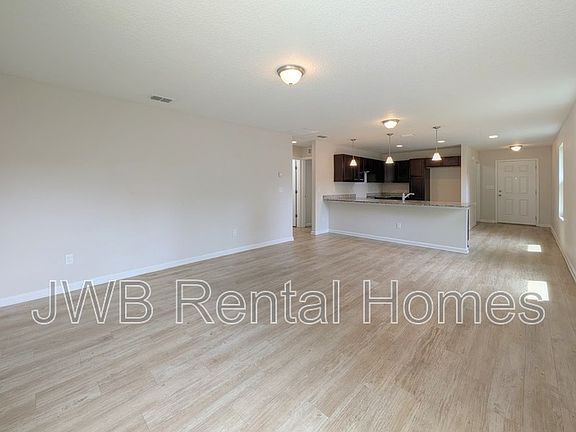 4th image of 1328 Orton St