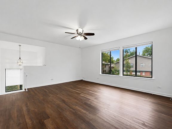4th image of 13 Elm Ct #1